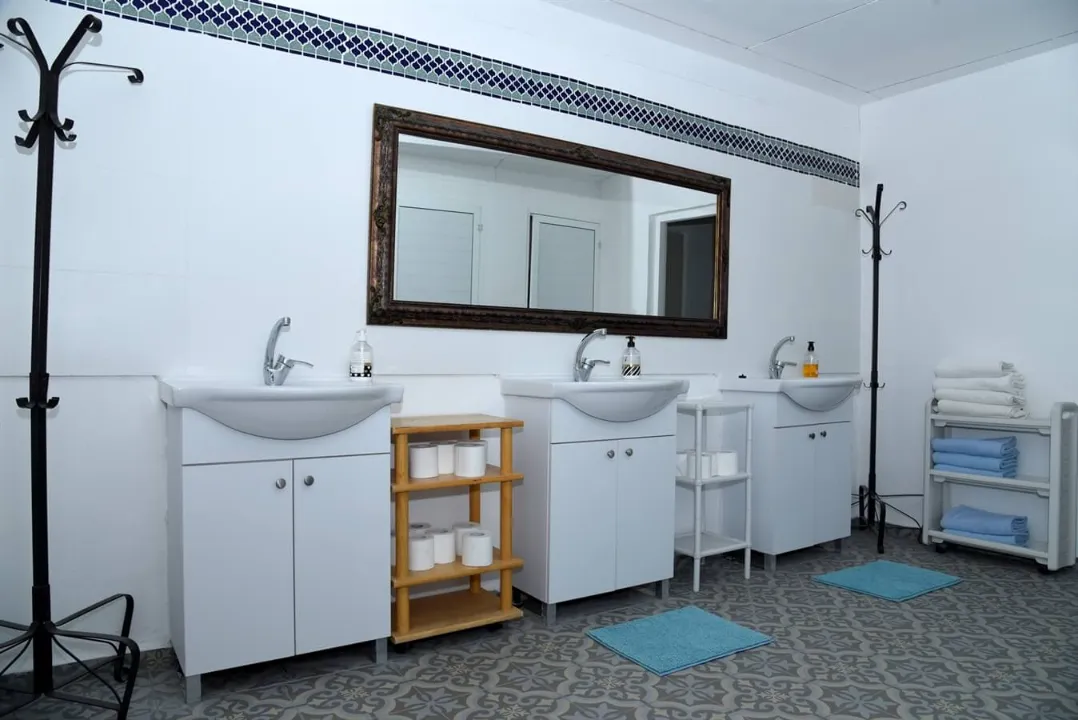 image_10087_e348006d84e4460b9760fc4d3e8df751